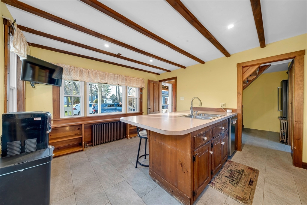 63 South Hampton Road Amesbury, MA 01913 - Photo 13 of 39