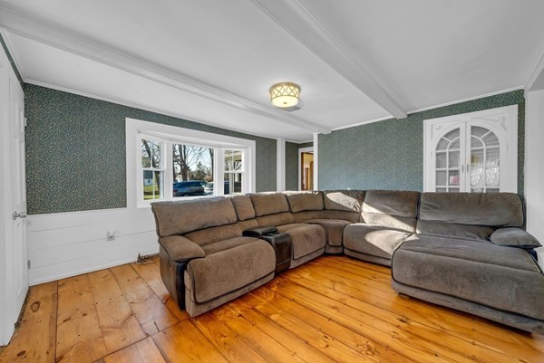 63 South Hampton Road Amesbury, MA 01913 - Photo 21 of 39