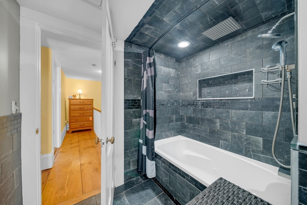 63 South Hampton Road Amesbury, MA 01913 - Photo 25 of 39