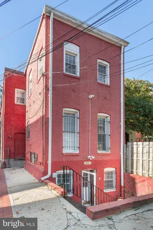 $2,350 | 1213 12th Street Northwest, Unit C, Washington, DC 20005