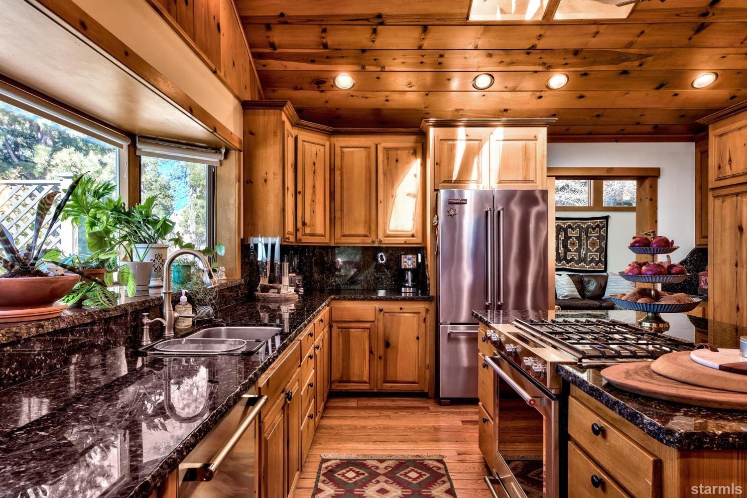 1472 Flowers Glenbrook, NV 89413 - Photo 19 of 25 a kitchen with lots of counter top space