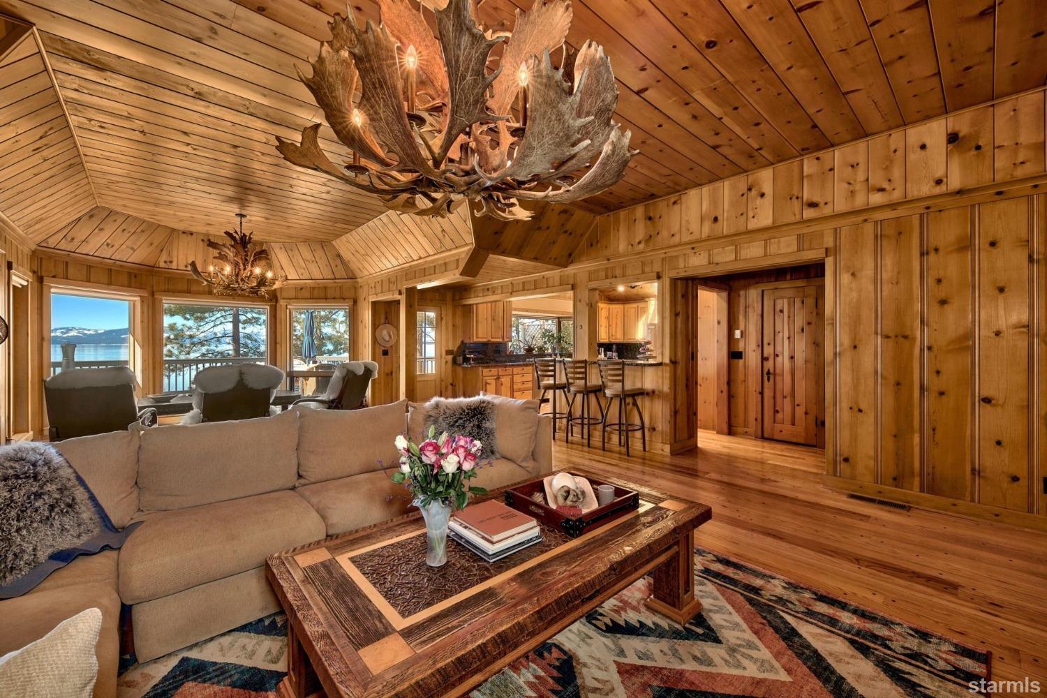 1472 Flowers Glenbrook, NV 89413 - Photo 10 of 25 a living room with furniture