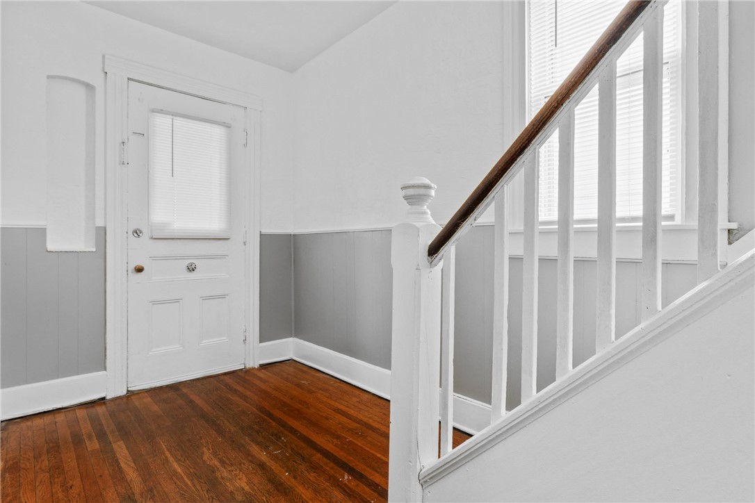 5 Welstead Place Rochester, NY 14613 - Photo 4 of 23