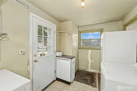 $325,000 | 5115 South Cushman Avenue, Tacoma, WA 98408