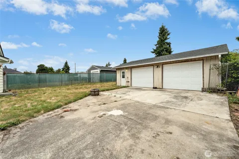 $325,000 | 5115 South Cushman Avenue, Tacoma, WA 98408
