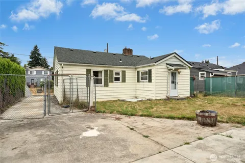 $325,000 | 5115 South Cushman Avenue, Tacoma, WA 98408
