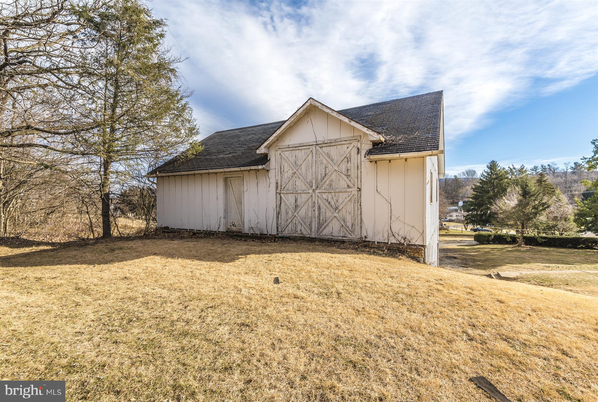 22326 Cave Hill Road Smithsburg, MD 21783 - Photo 26 of 30 Bank Barn offers light filled space above garage