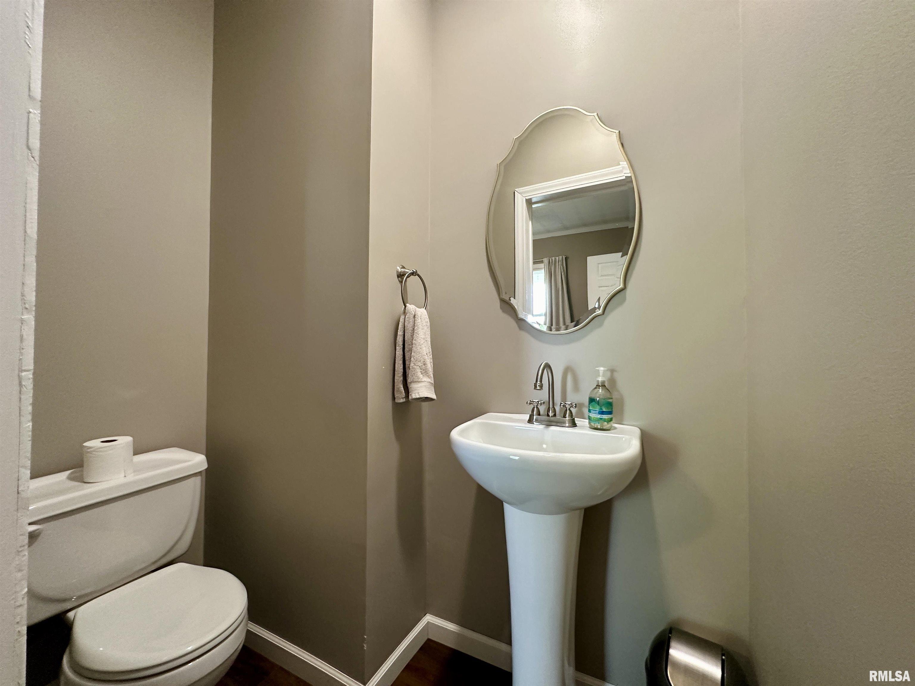 12795 Cochran Road Marion, IL 62959 - Photo 11 of 30 Gallery Image 11