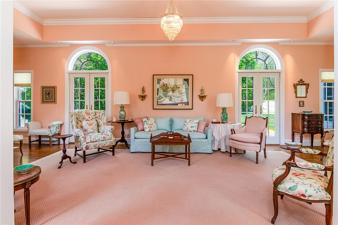 36 Haversham Road Westerly, RI 02891 - Photo 4 of 34 Living Room
