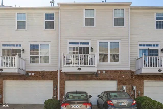 $2,200 | 420 Beverly Court, Carmel, IN 46032