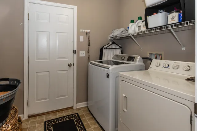 $2,200 | 420 Beverly Court, Carmel, IN 46032