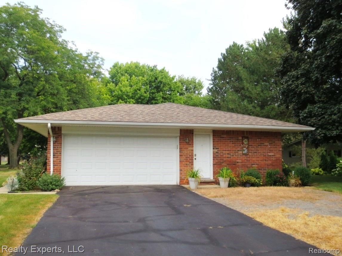 12661 Stanley Road Belleville, MI 48111 - Photo 32 of 33 IMG_2373.jpg