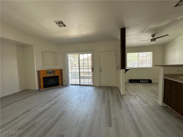 $1,200 | 4730 East Craig Road, Unit 2154, Las Vegas, NV 89115
