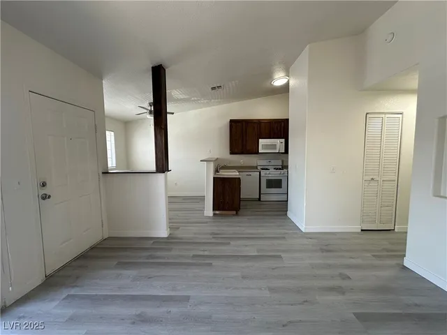 $1,200 | 4730 East Craig Road, Unit 2154, Las Vegas, NV 89115