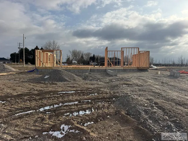 $570,000 | 303 West 320 North, Blackfoot, ID 83221