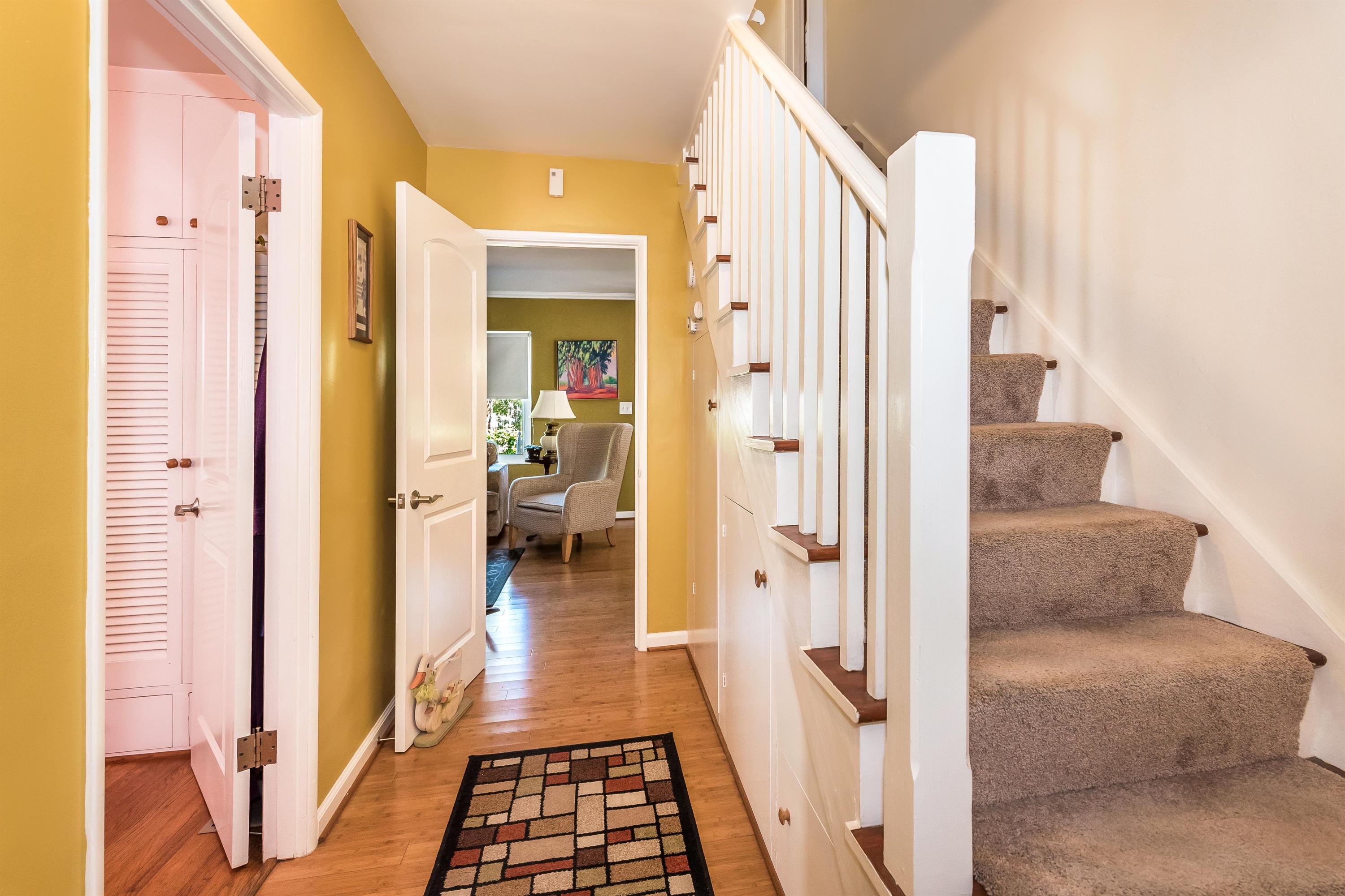 2821 Serena Road Santa Barbara, CA 93105 - Photo 29 of 35 Upstairs Area