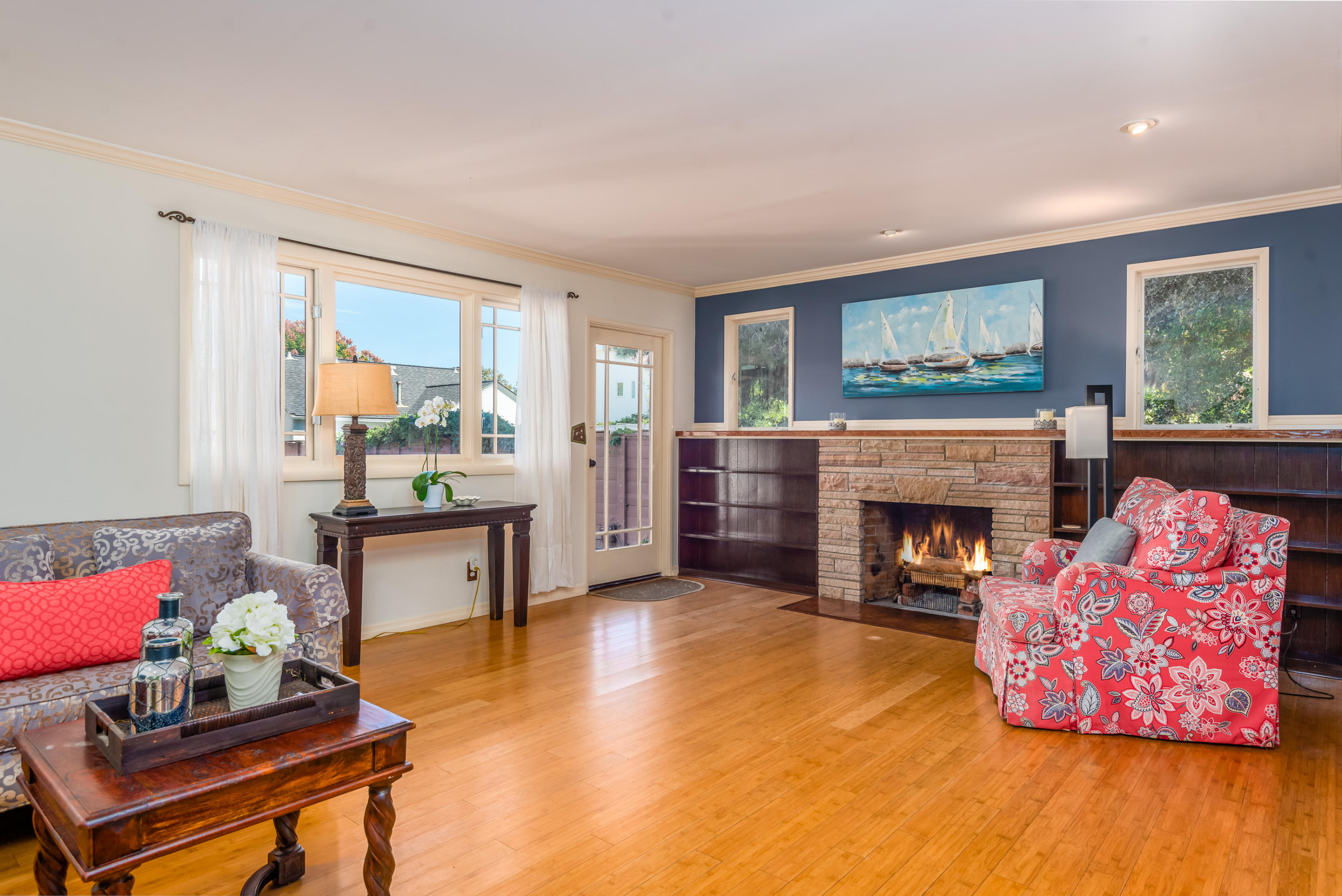2821 Serena Road Santa Barbara, CA 93105 - Photo 4 of 35 Back- Living Room