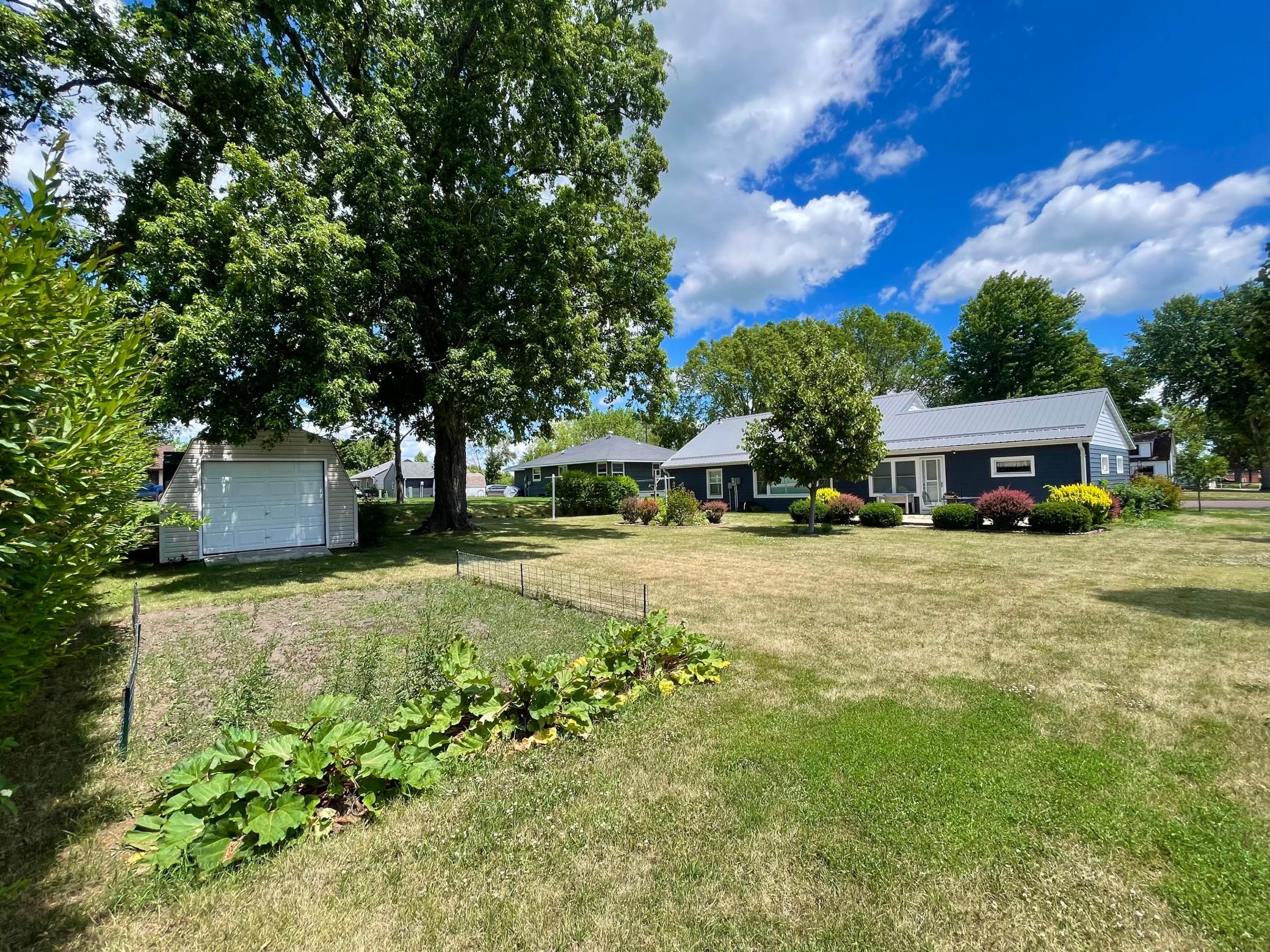 18 South Paffrath Avenue Springfield, MN 56087 - Photo 5 of 53