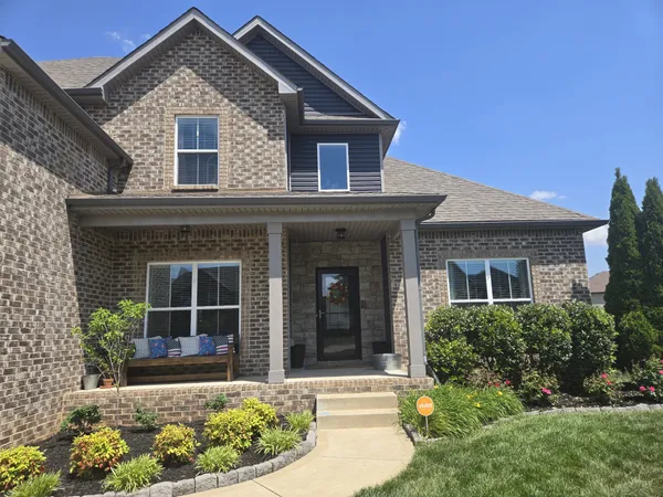 $2,800 | 105 Merle Court, Clarksville, TN 37043