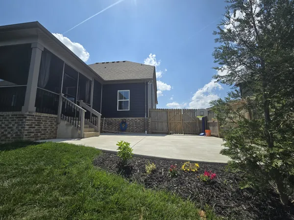 $2,800 | 105 Merle Court, Clarksville, TN 37043