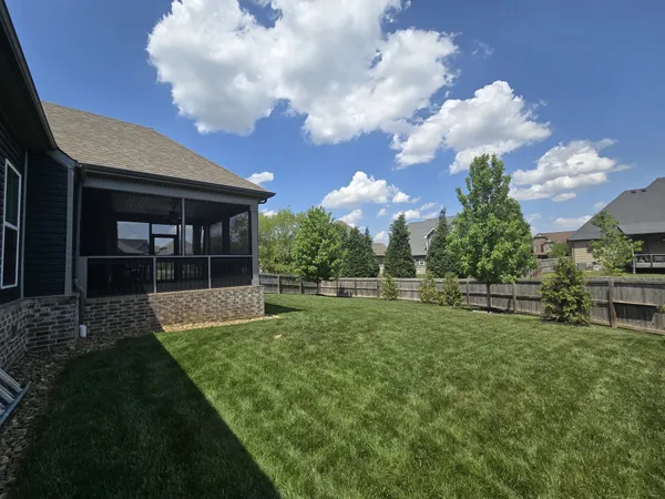 $2,800 | 105 Merle Court, Clarksville, TN 37043