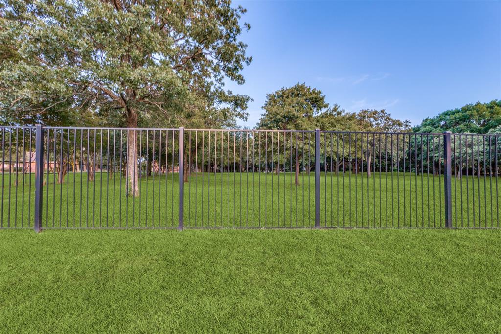 262 Turner Warnell Road Mansfield, TX 76063 - Photo 1 of 17 a view of a garden with a small yard