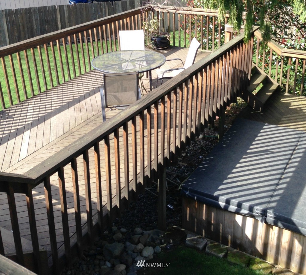 17010 29th Drive Southeast Bothell, WA 98012 - Photo 10 of 12 Gallery Image 10