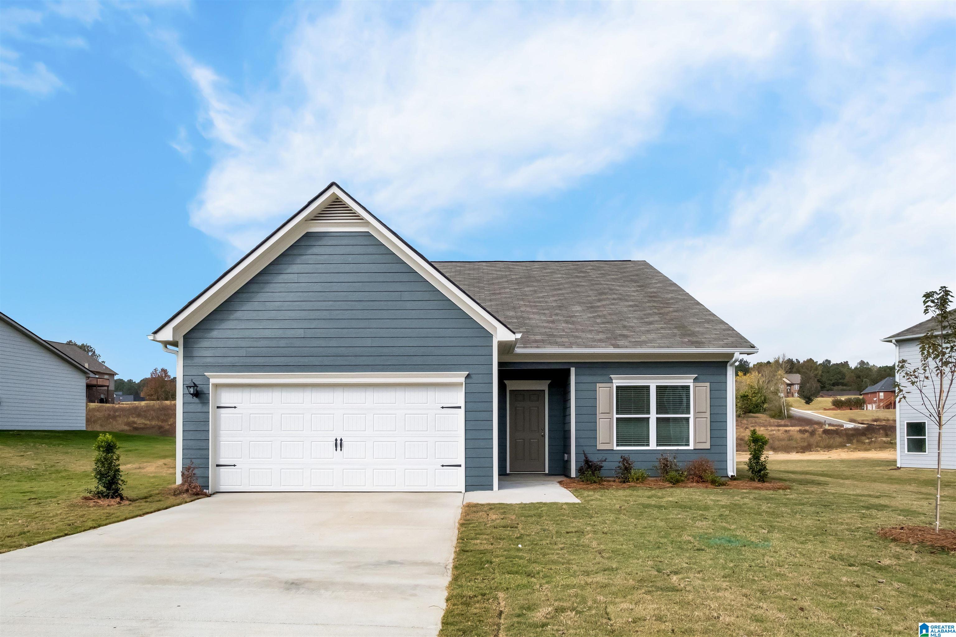 555 Ridge Circle Odenville, AL 35120 - Photo 2 of 35