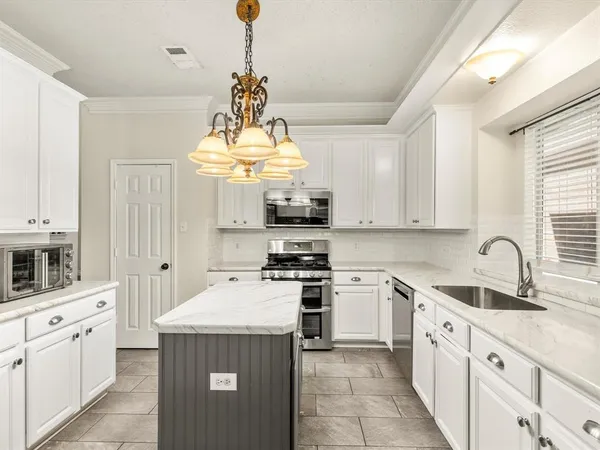 $475,000 | 7121 Raintree Way, Denton, TX 76210