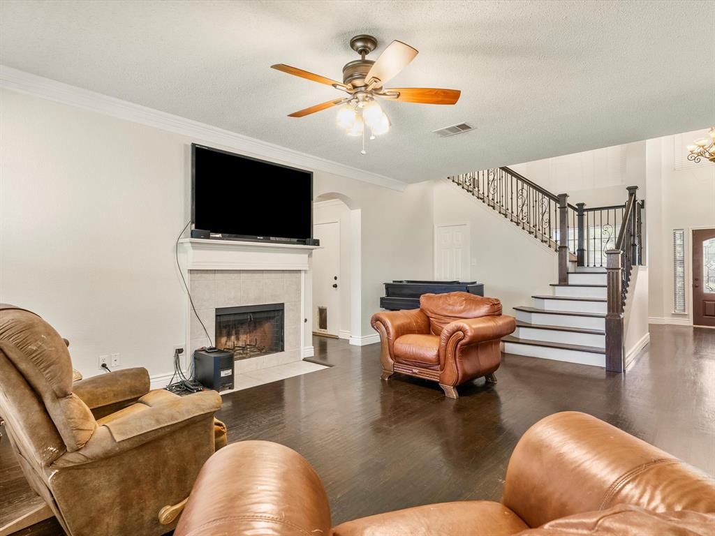 7121 Raintree Way Denton, TX 76210 - Photo 13 of 38