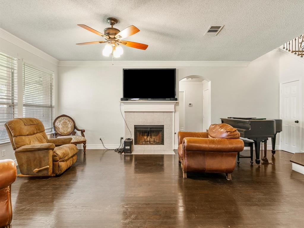 7121 Raintree Way Denton, TX 76210 - Photo 17 of 38