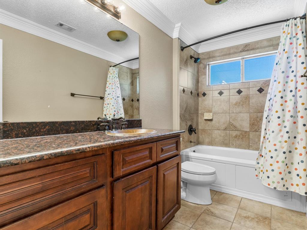 7121 Raintree Way Denton, TX 76210 - Photo 33 of 38