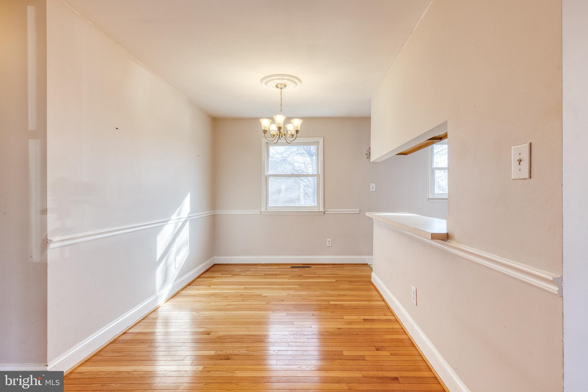 9303 Decatur Place Laurel, MD 20723 - Photo 7 of 31 Gallery Image 7