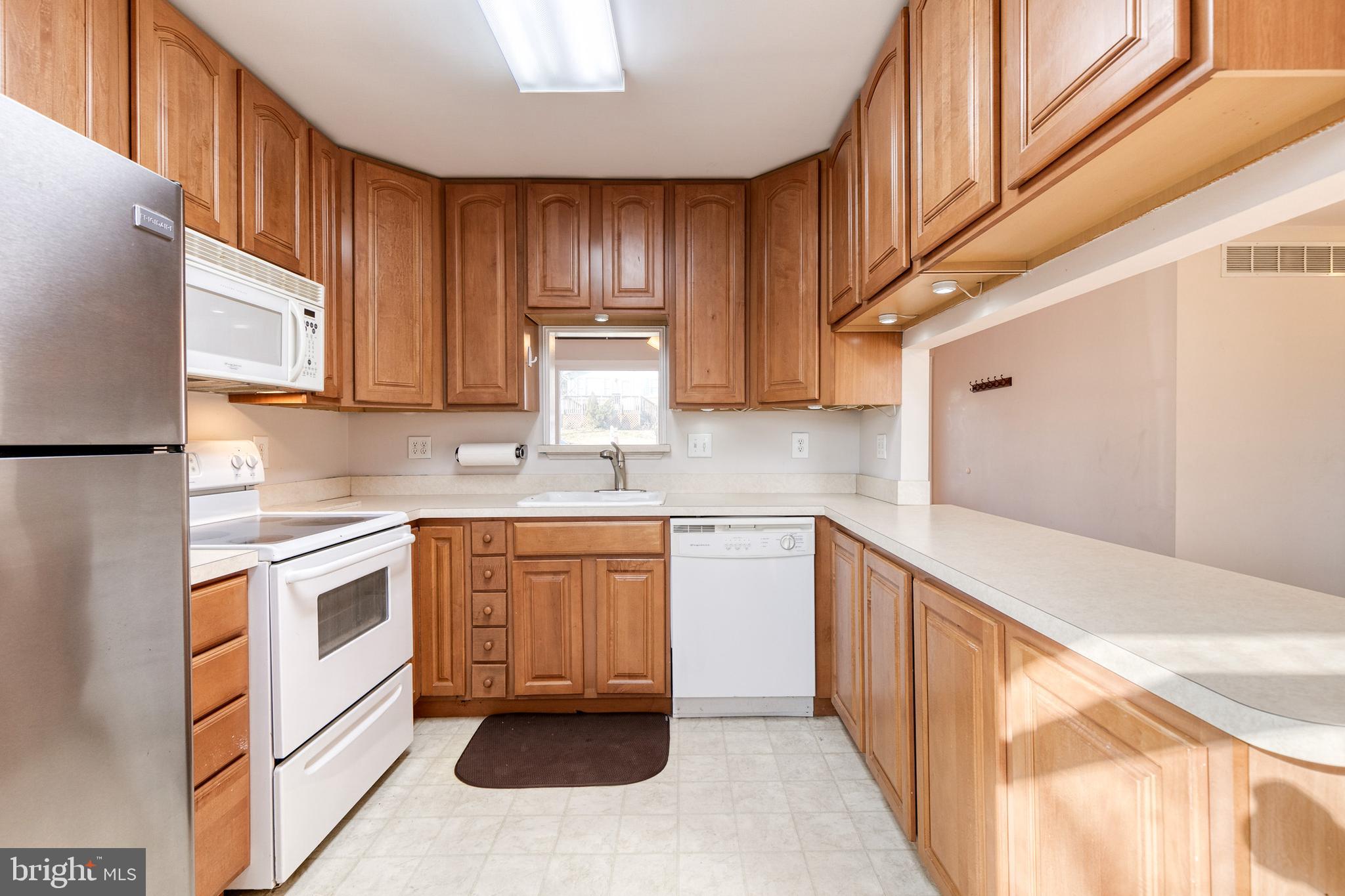 9303 Decatur Place Laurel, MD 20723 - Photo 10 of 31 Gallery Image 10