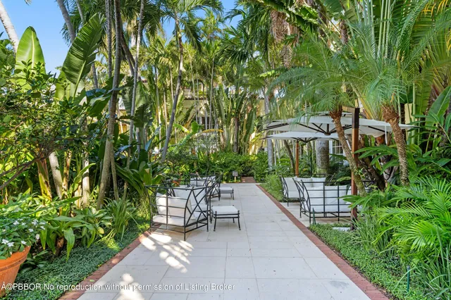 a view of an outdoor space with seating area