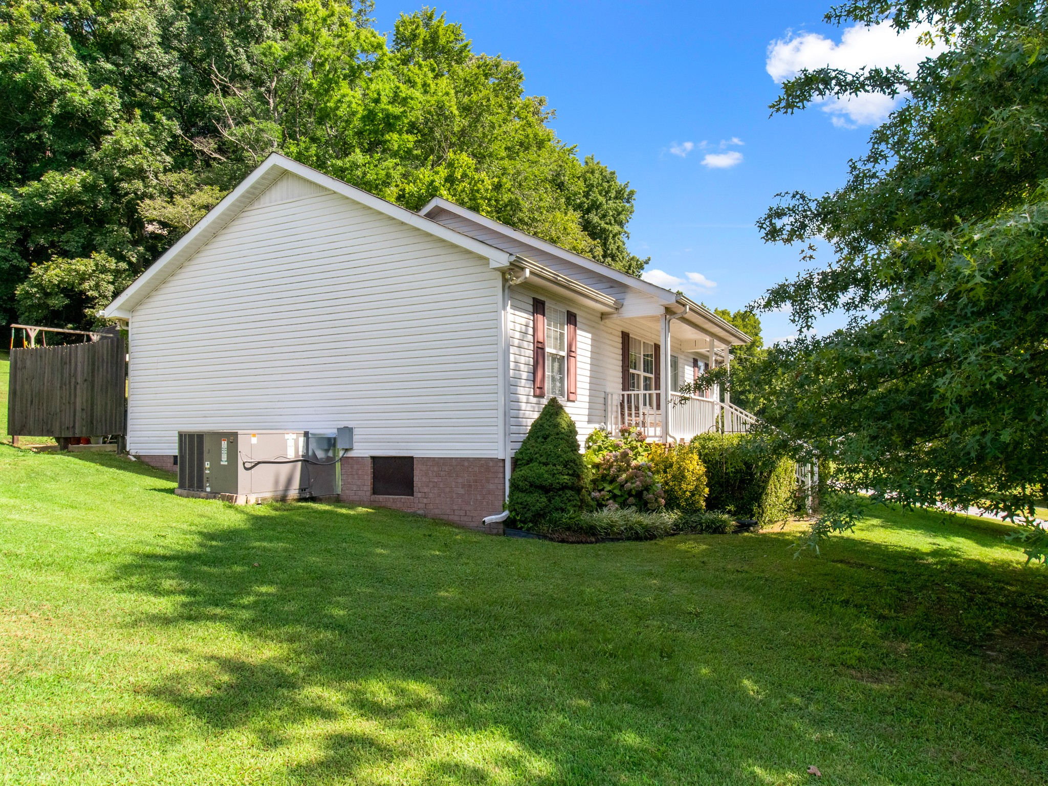 1300 Webb Road Lewisburg, TN 37091 - Photo 1 of 40 Gallery Image 1