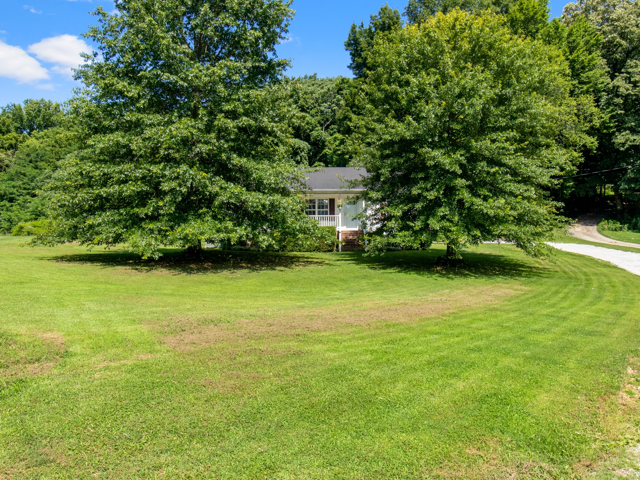 1300 Webb Road Lewisburg, TN 37091 - Photo 4 of 40 Gallery Image 4
