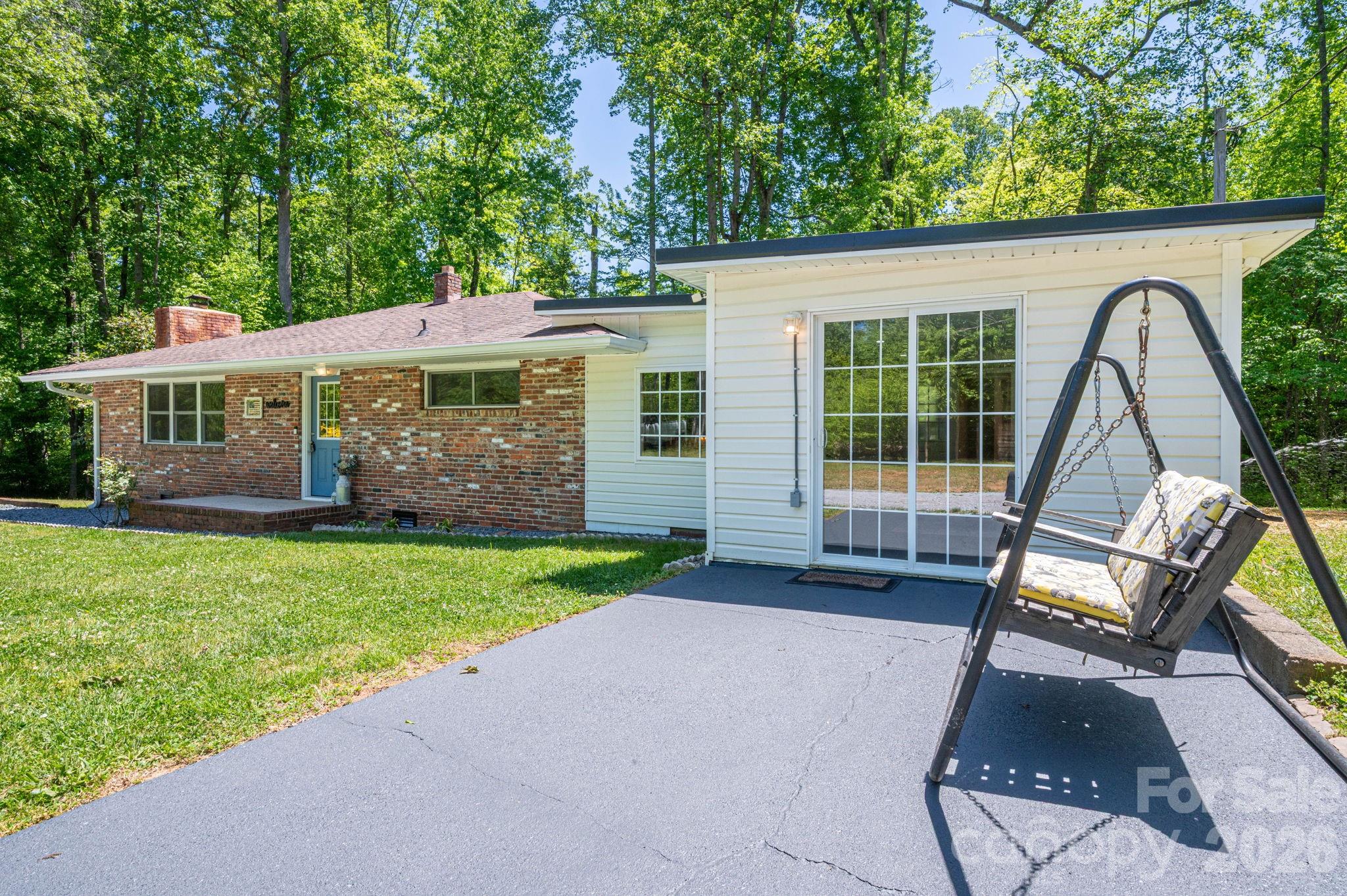 2073 Mauney Road Bessemer City, NC 28016 - Photo 2 of 28 Gallery Image 2