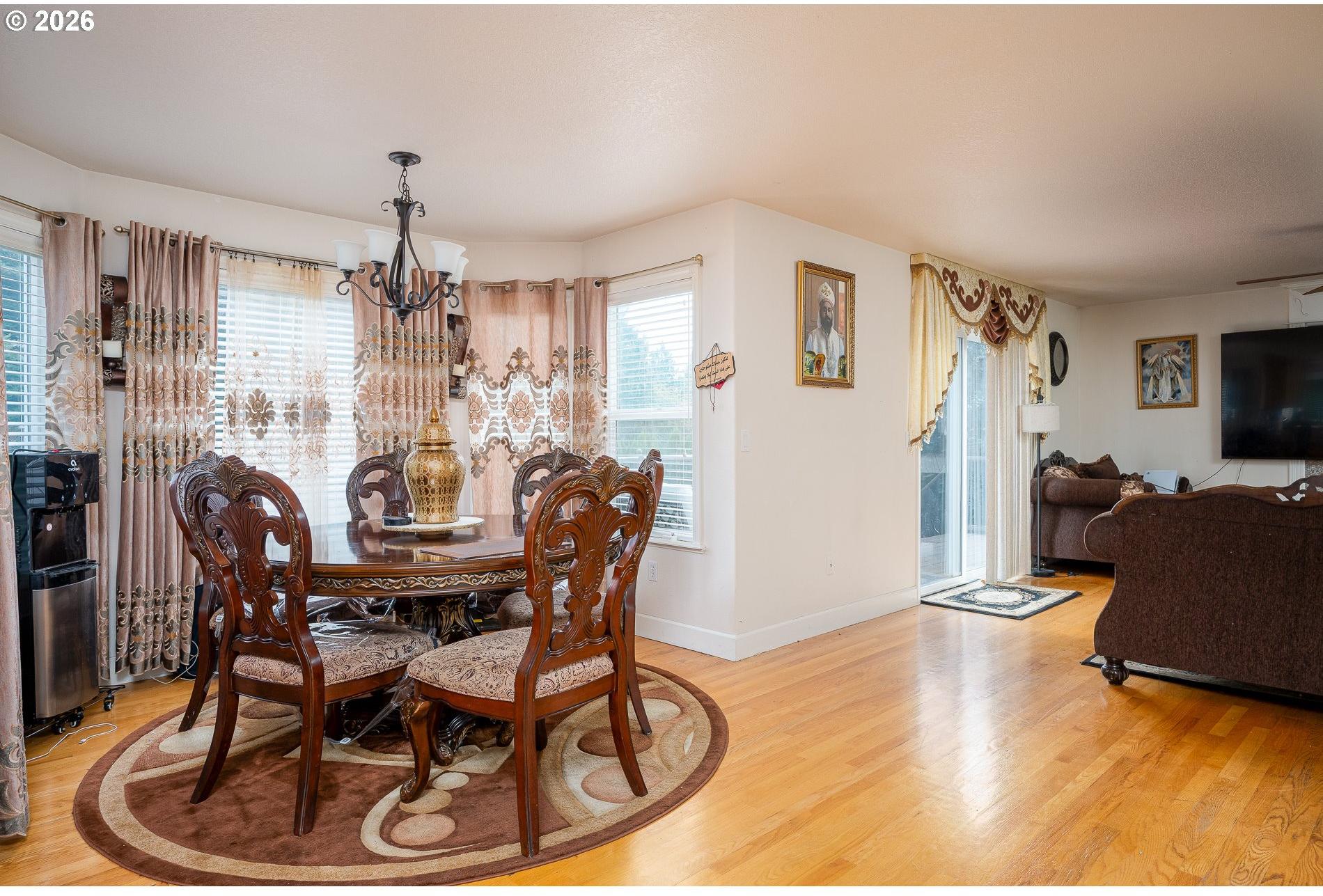 5435 Southeast Old Woods Loop Gresham, OR 97080 - Photo 11 of 48 Gallery Image 11