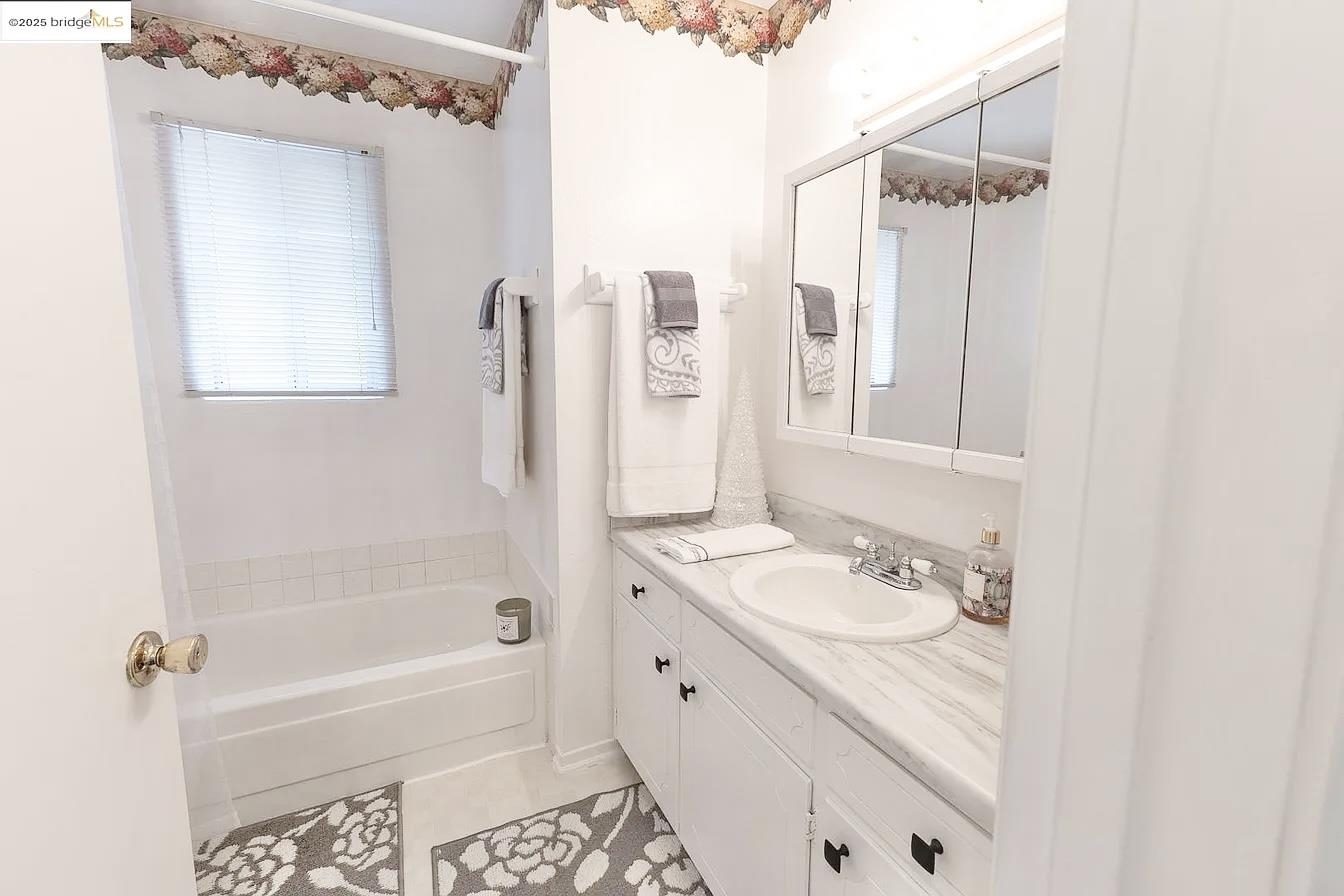 19846 Via Redonda Road Sonora, CA 95370 - Photo 17 of 41