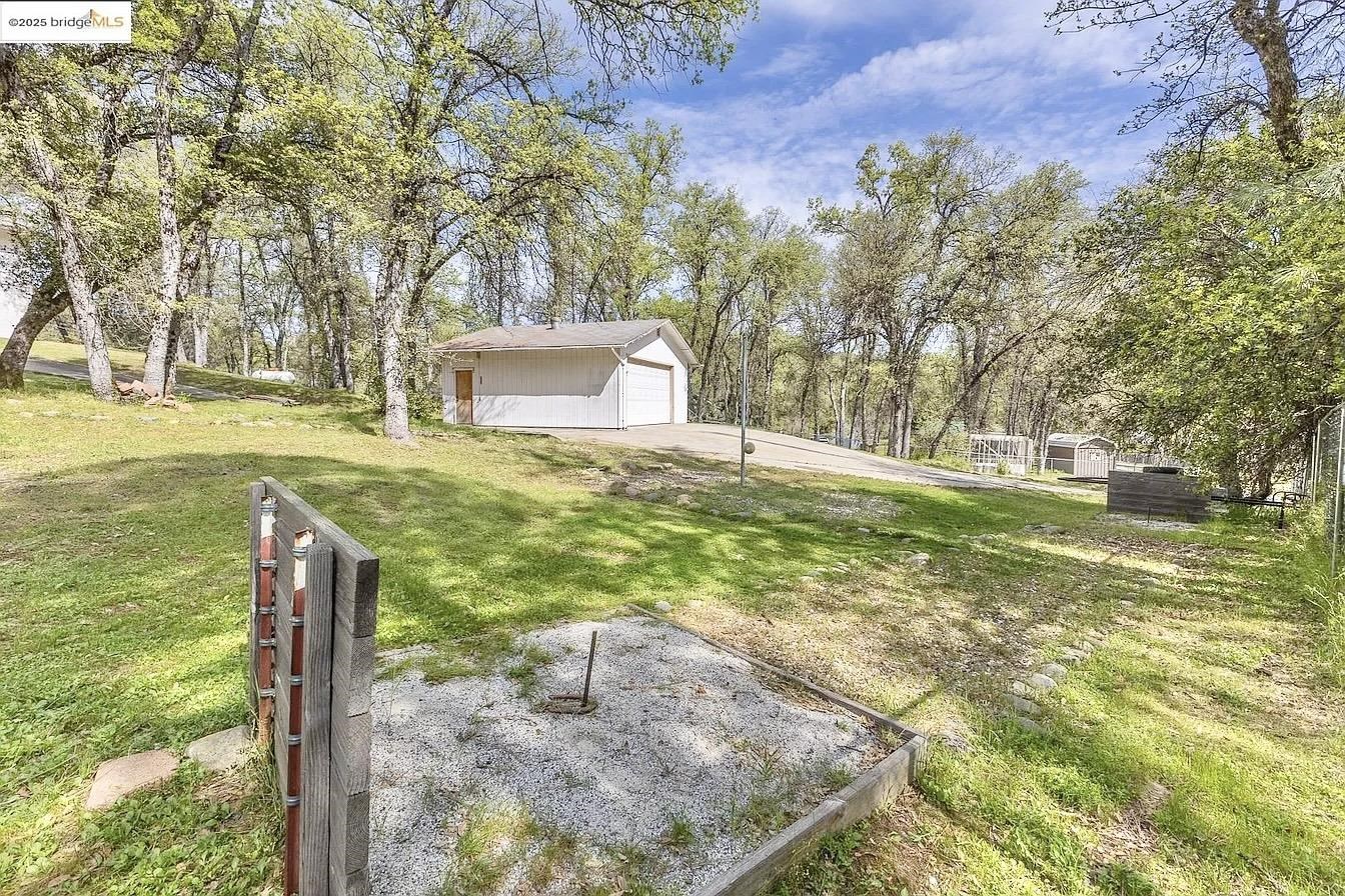 19846 Via Redonda Road Sonora, CA 95370 - Photo 37 of 41