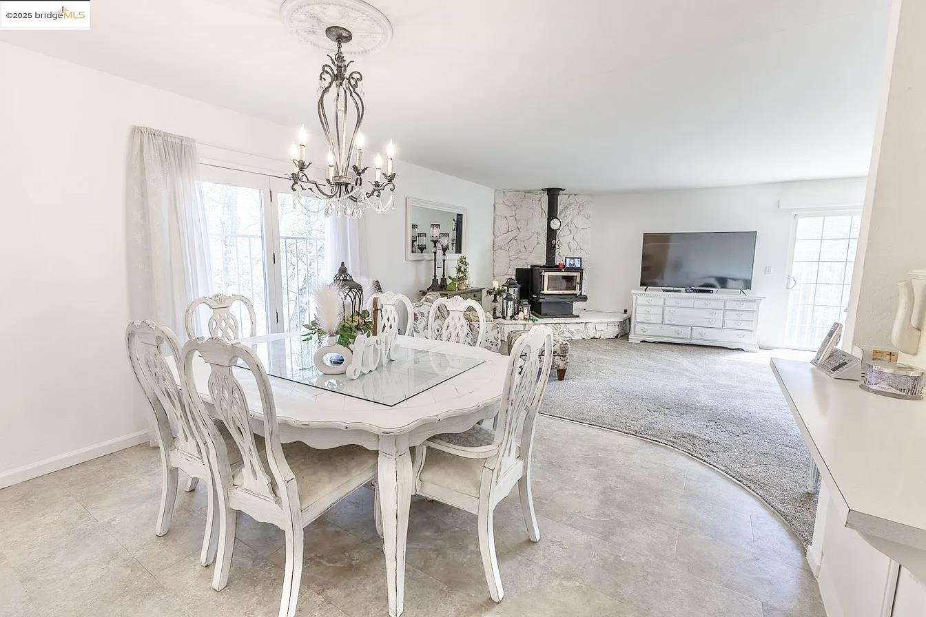 19846 Via Redonda Road Sonora, CA 95370 - Photo 9 of 41