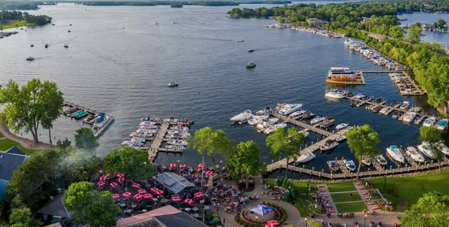 $1,750,000 | 163 2nd Street, Excelsior, MN 55331