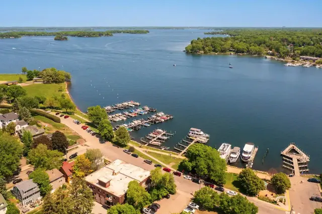 $1,750,000 | 163 2nd Street, Excelsior, MN 55331