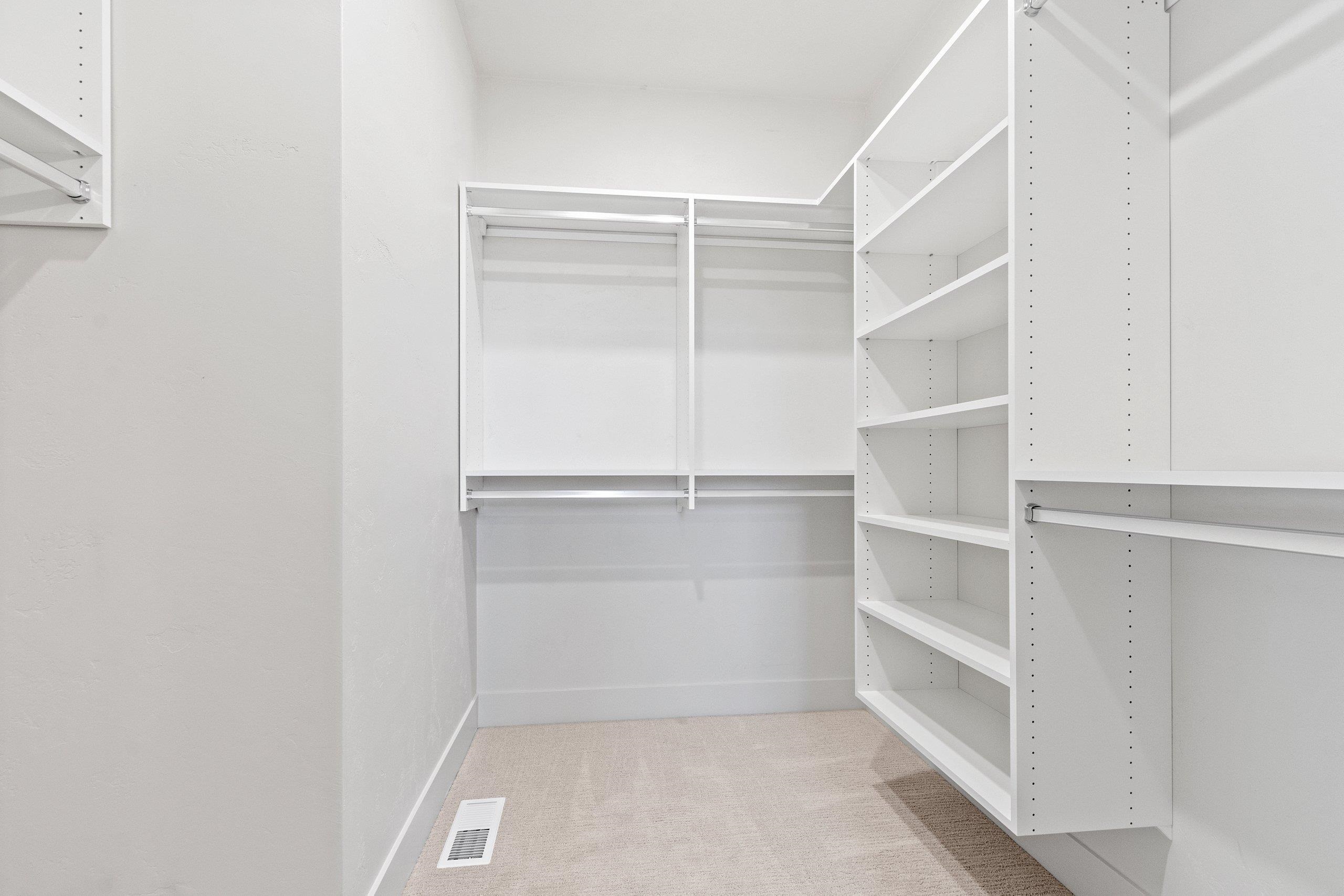 435 Riverview Ridge Place Combined Locks, WI 54113 - Photo 24 of 42