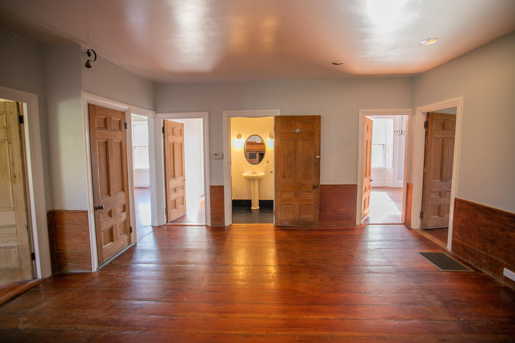 409 South Main Street Winterport, ME 04496 - Photo 31 of 120 IMG_0691