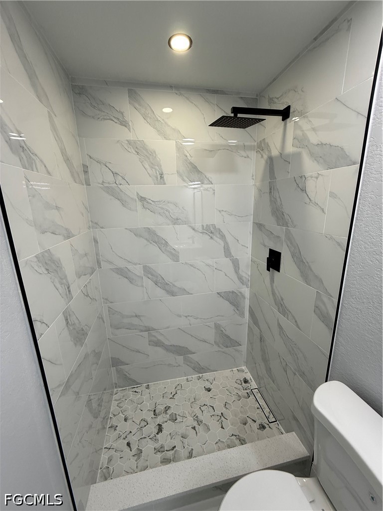 2008 Lotus Road Fort Myers, FL 33905 - Photo 17 of 29 Gallery Image 17