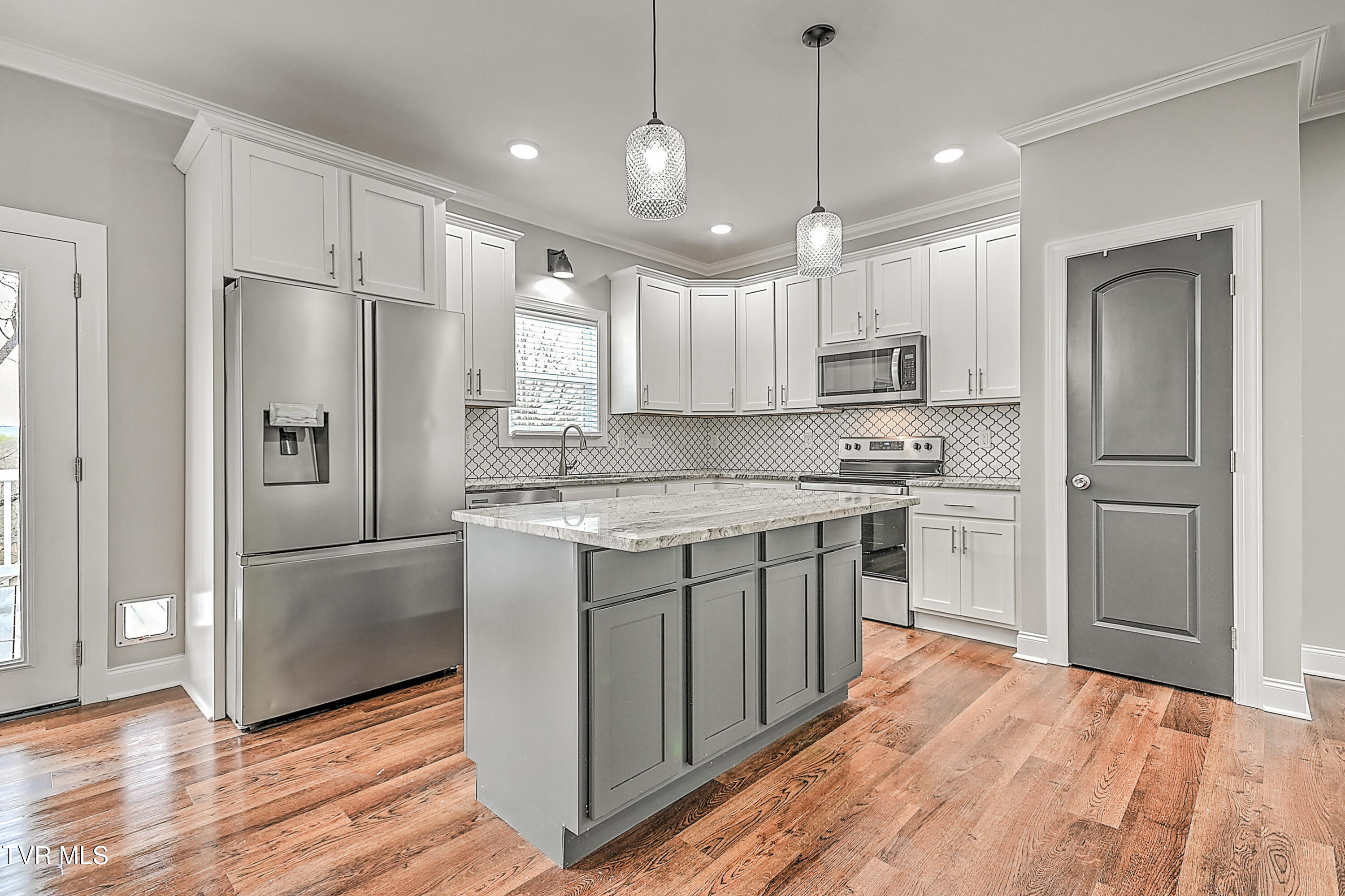 1000 Ambleside Road Kingsport, TN 37660 - Photo 3 of 56 1000 Ambleside JT-7