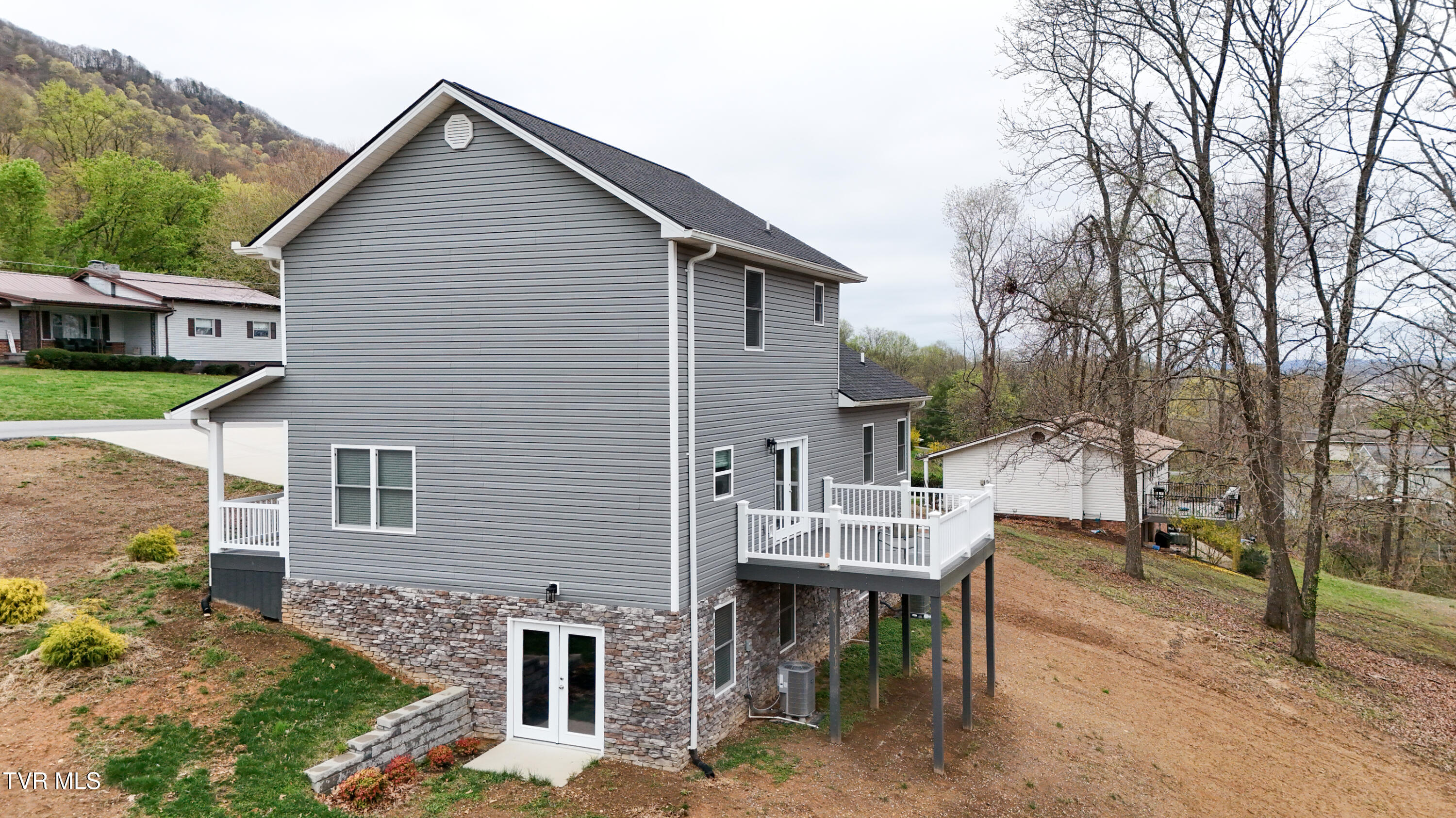 1000 Ambleside Road Kingsport, TN 37660 - Photo 10 of 56 1000 Ambleside E JT-5