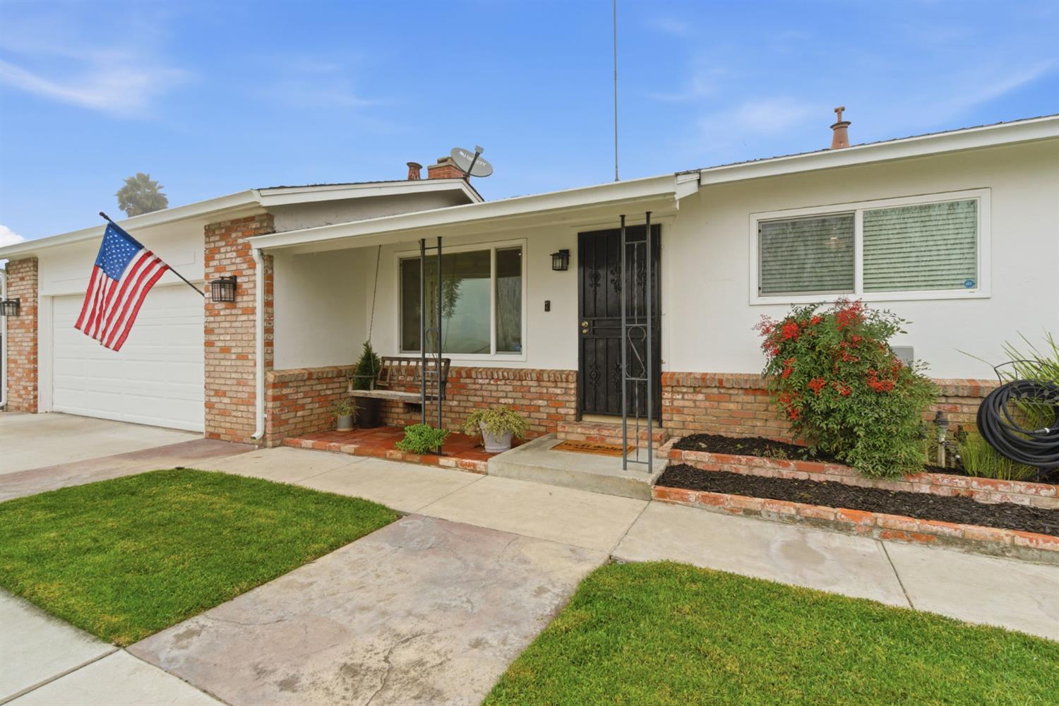 15581 French Camp Road Ripon, CA 95366 - Photo 6 of 54 a view of a house with back yard